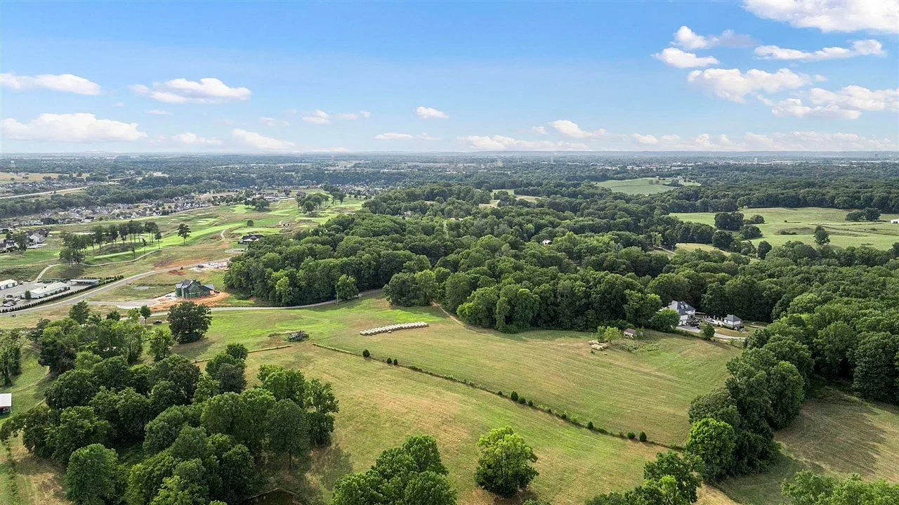 Aerial land overview of the featured parcel at 3860 Old Scottsville Rd, Alvaton, KY