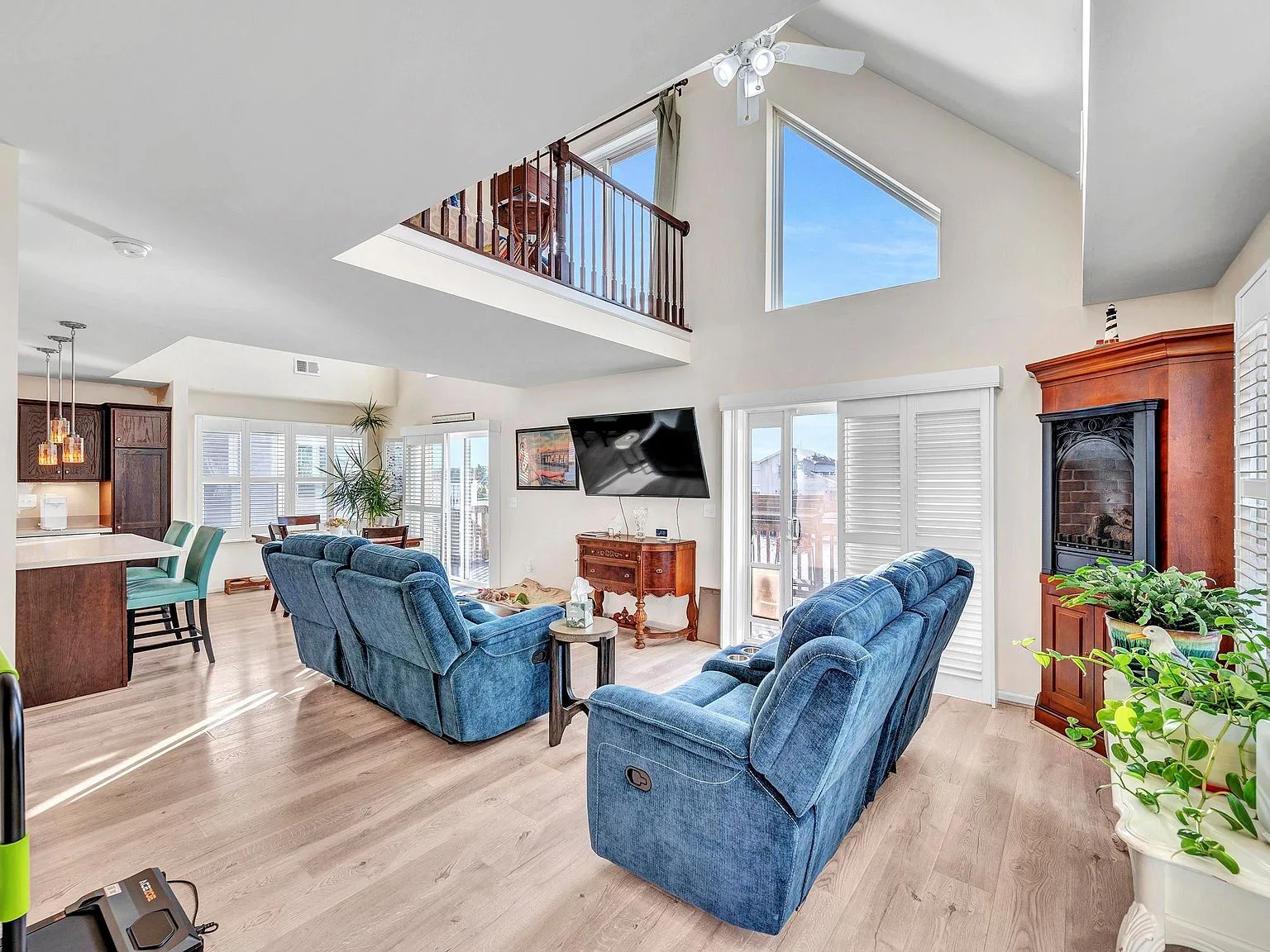Vaulted living room with loft at 1072 Radio Rd