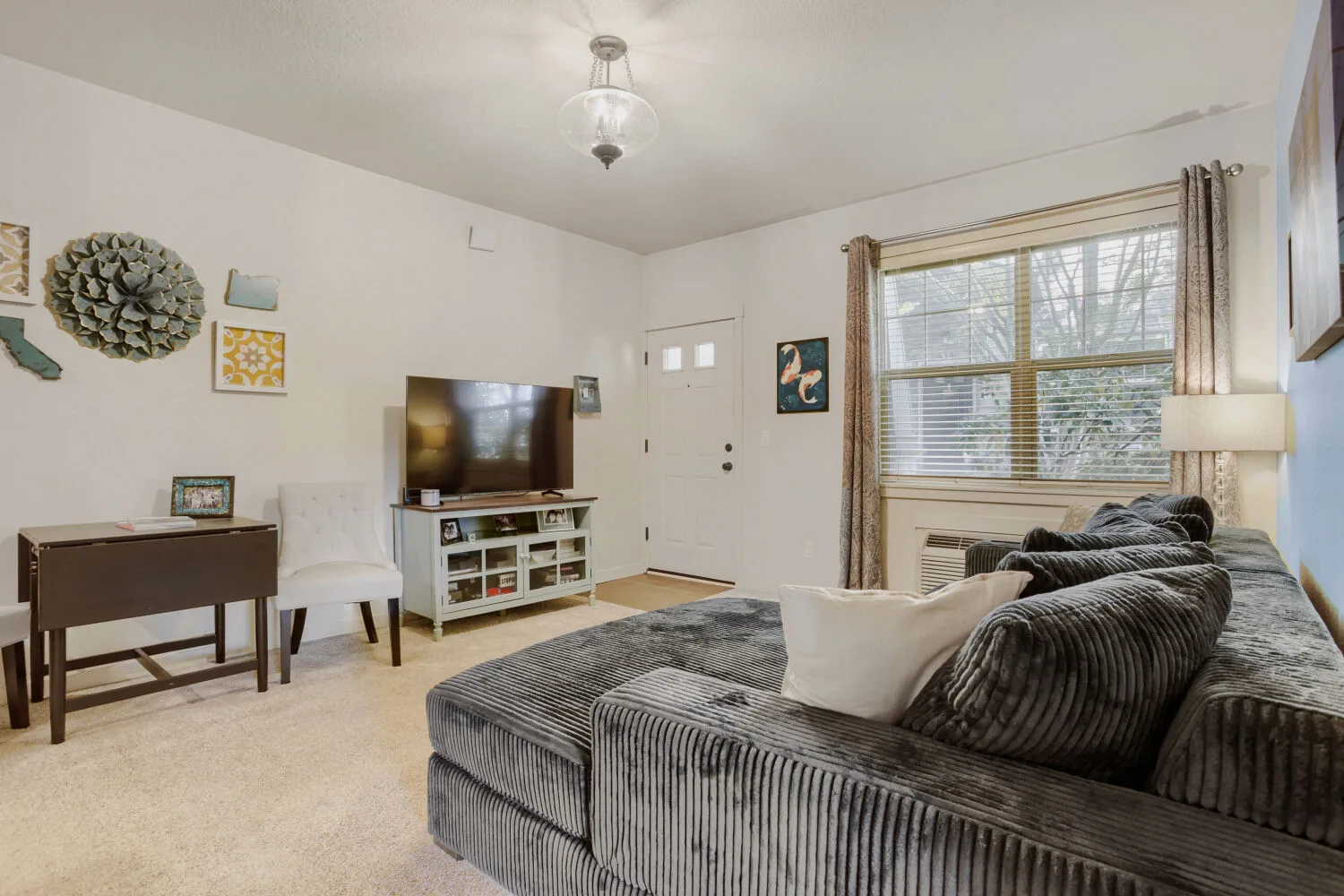 Living room viewed from the entry at 648 NE Adwick Dr, Hillsboro, OR