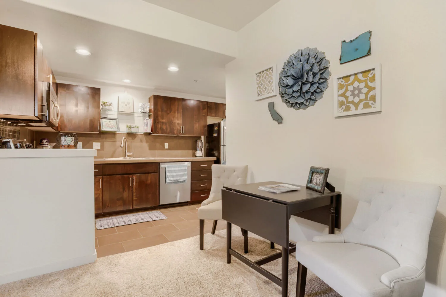 Kitchen and dining area at 648 NE Adwick Dr, Hillsboro, OR