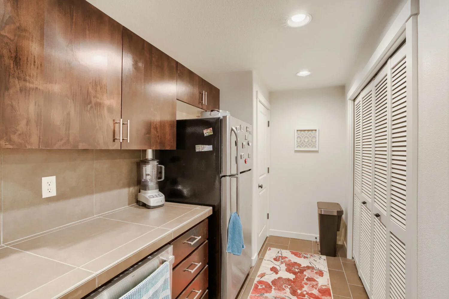 Kitchen alcove and galley at 648 NE Adwick Dr, Hillsboro, OR