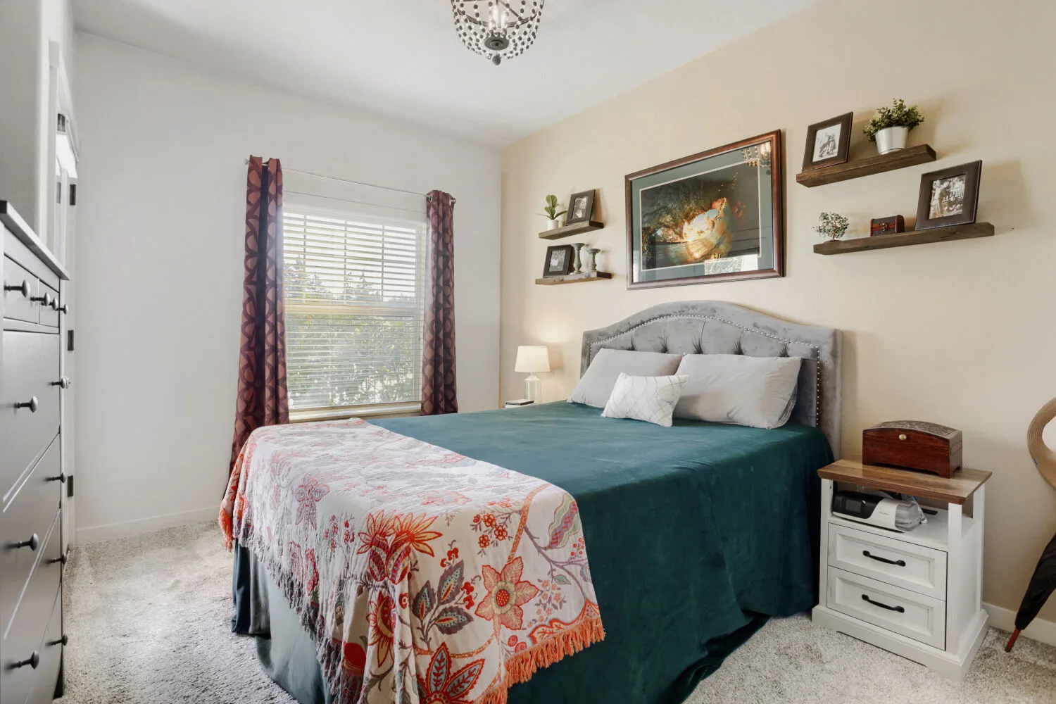 Secondary bedroom at 648 NE Adwick Dr, Hillsboro, OR