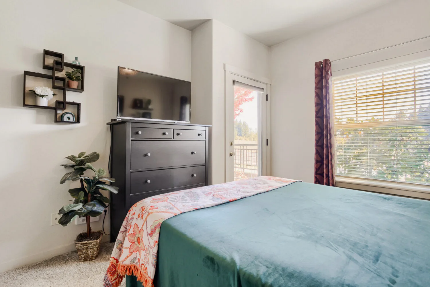 Primary bedroom at 648 NE Adwick Dr, Hillsboro, OR