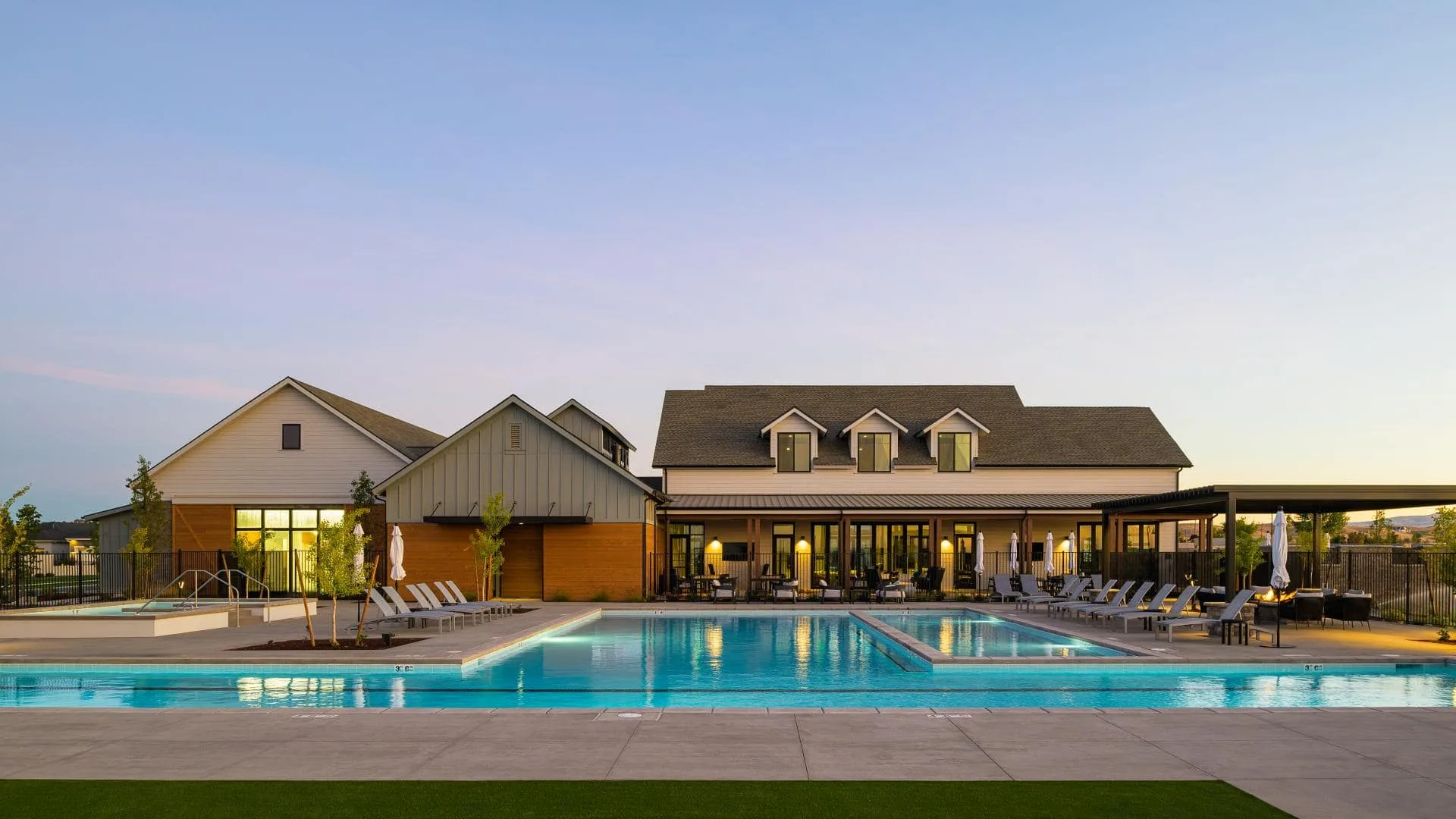 The resort pool and clubhouse at Regency at Folsom Ranch, the 55+ active-adult community in Folsom, California