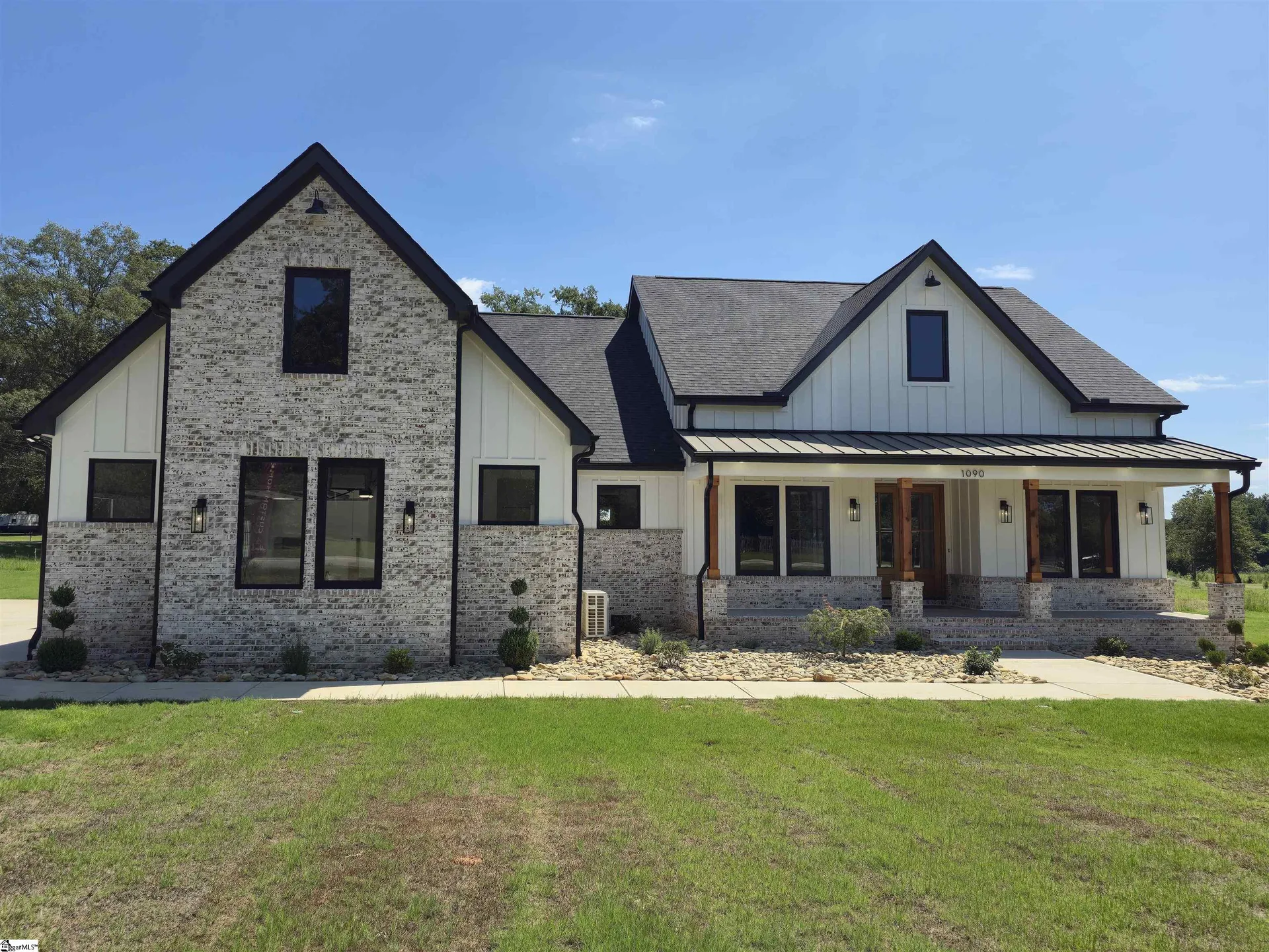 00 Frontier Road home