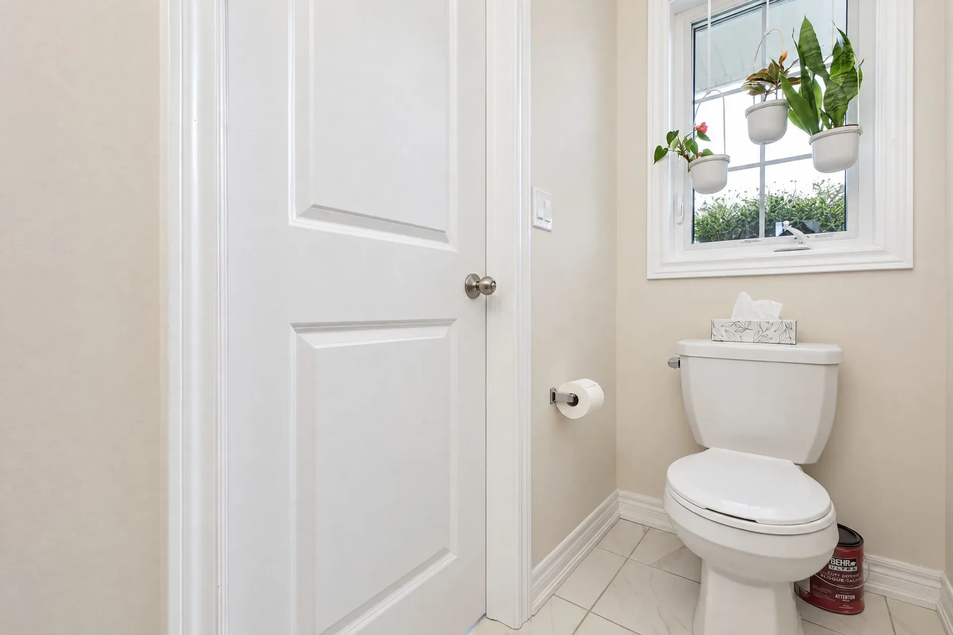 Powder room: Convenient main-floor half bath