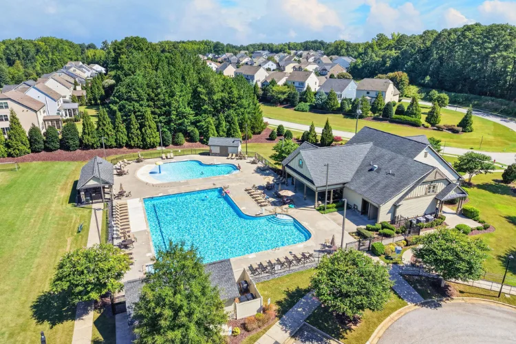 Community pool and clubhouse in Salem Village, Apex NC
