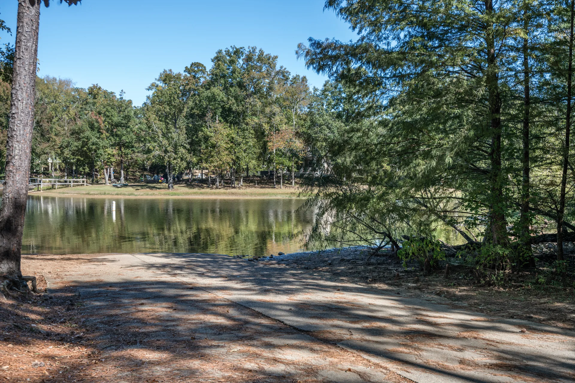 Nearby public boat ramp, Rocky Point Boat Ramp