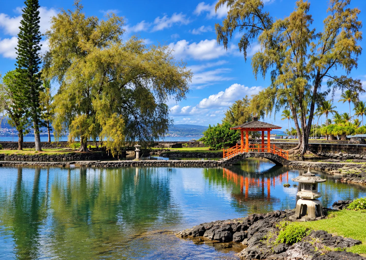 Liliʻuokalani Gardens beside Hilo Bay on Hawaiʻi Island