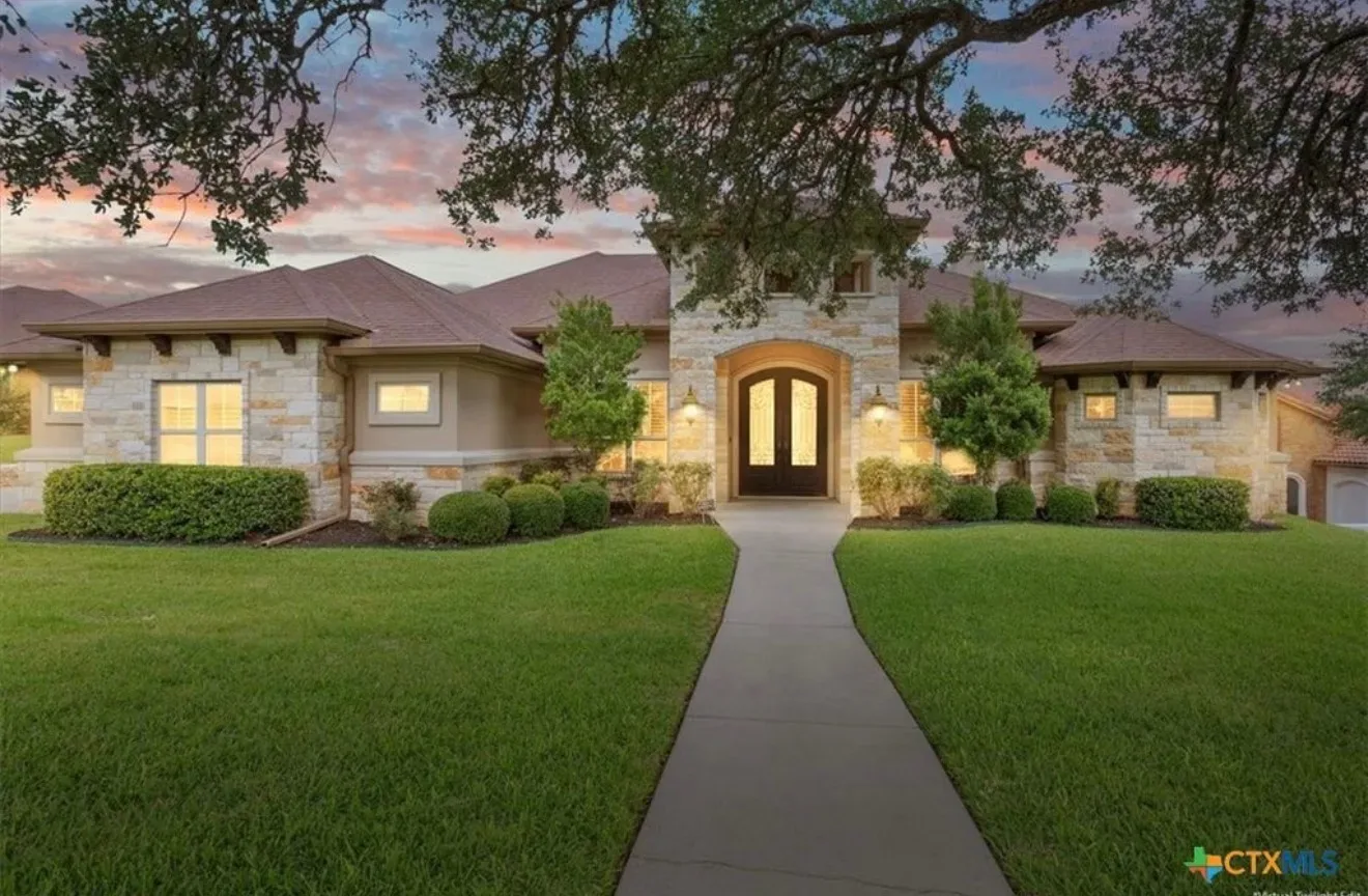 Front facade of the home at 2125 Balcones Pl in Belton, Texas