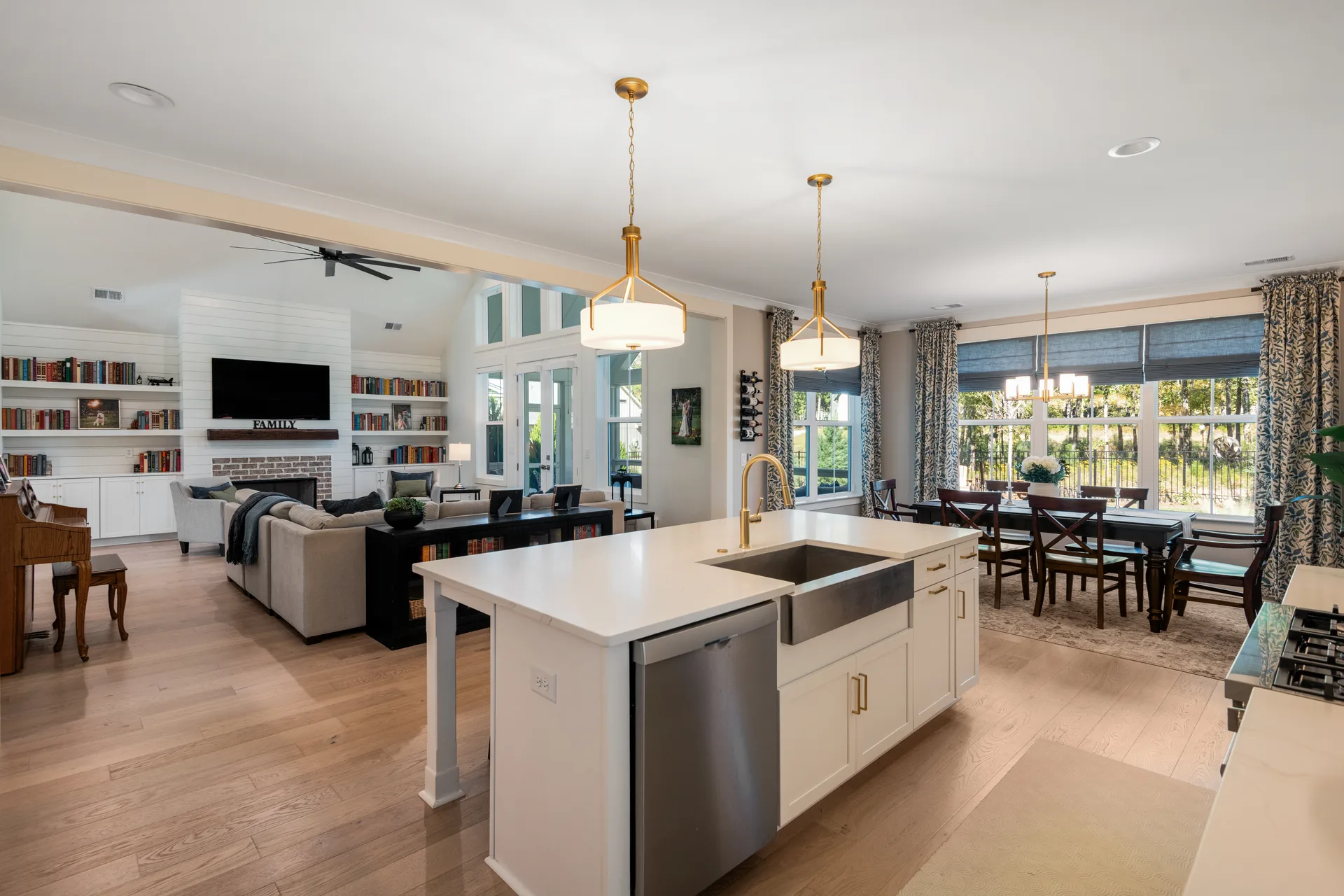Kitchen and great room, one open space