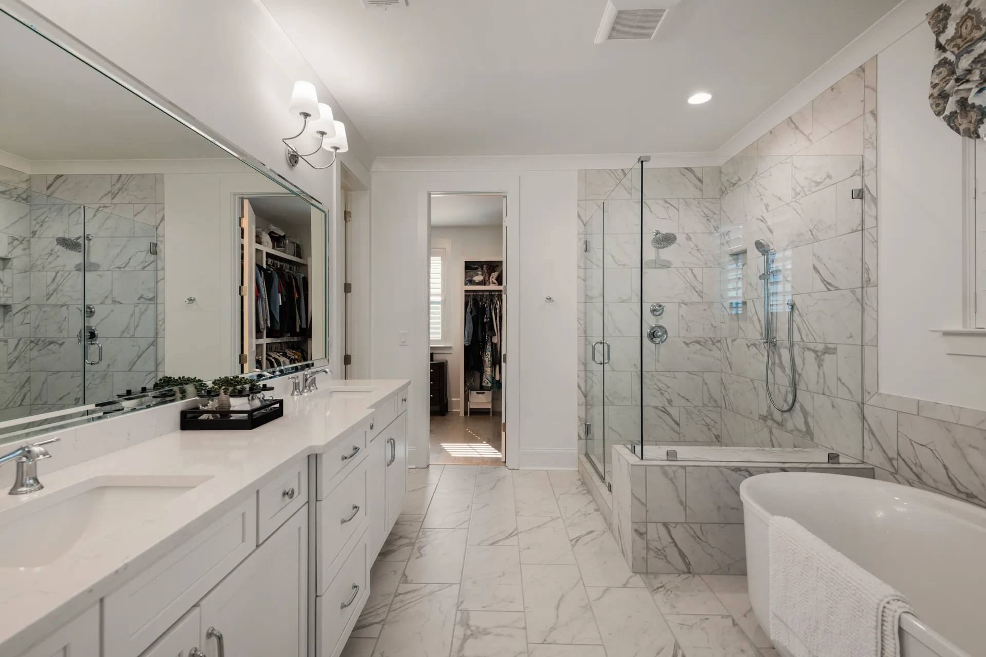 Primary bath, double vanity and walk-in shower