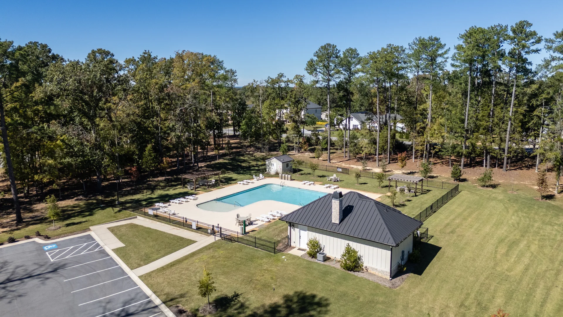 Aerial view of the Whitewater Landing community pool and clubhouse