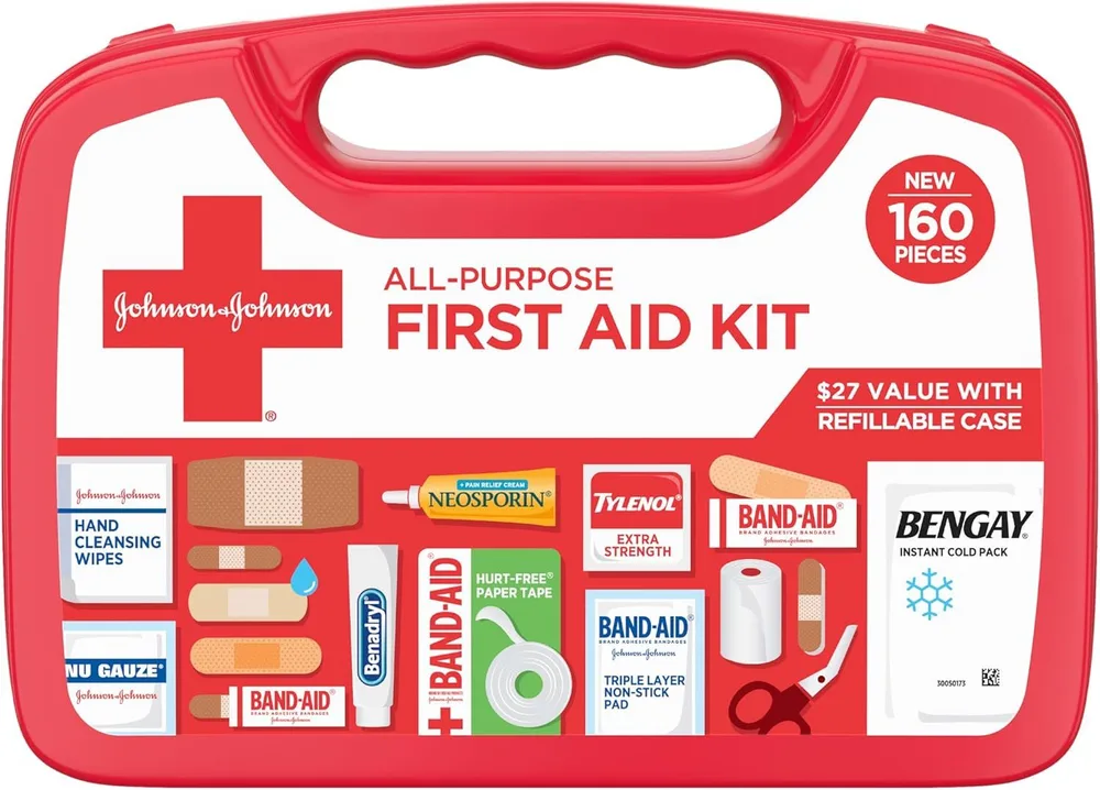 Kit de primeros auxilios compacto y portátil de uso general BAND-AID, fotografía de producto