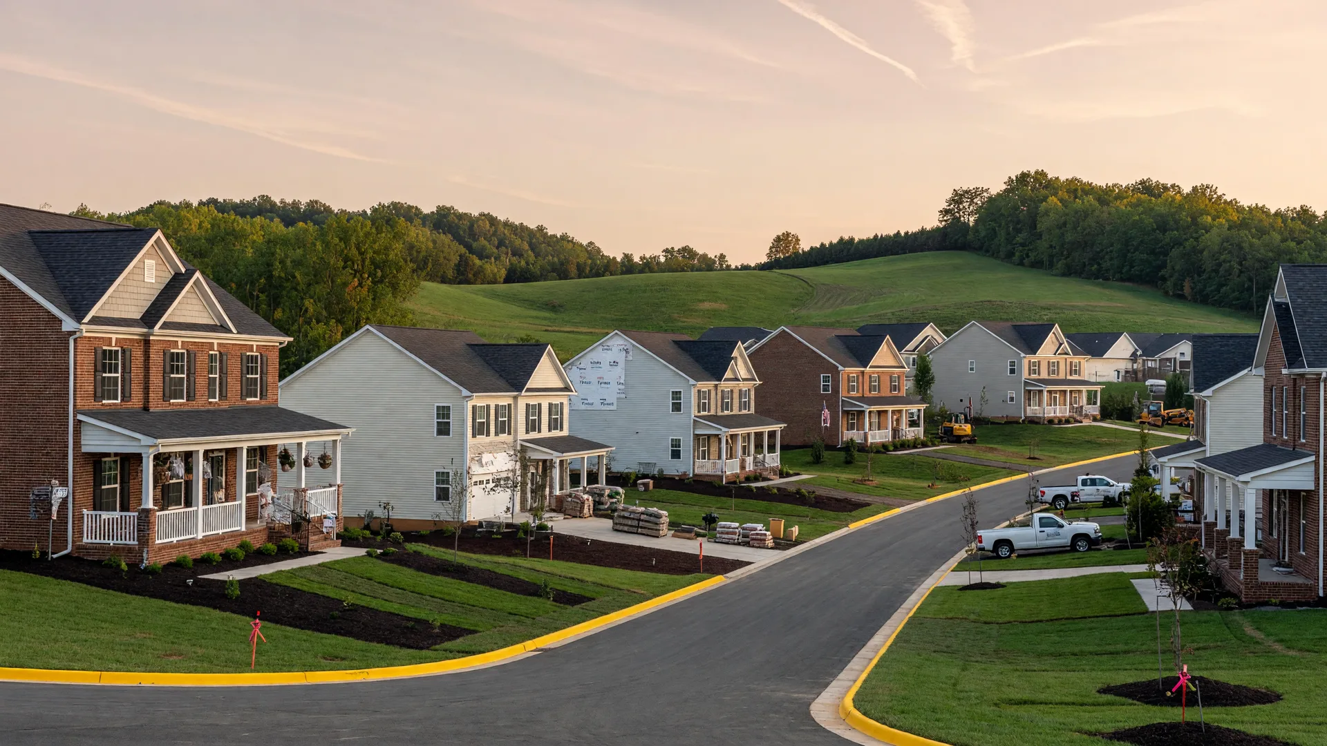 New construction traditional homes in Independence, Kentucky with rolling Northern Kentucky terrain and family community setting