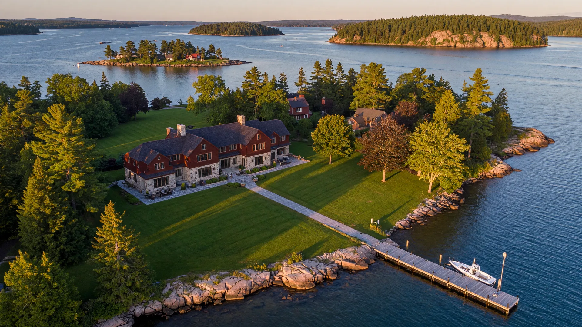 1190 Byrne Point Road - Luxury Waterfront Estate in Frontenac Islands