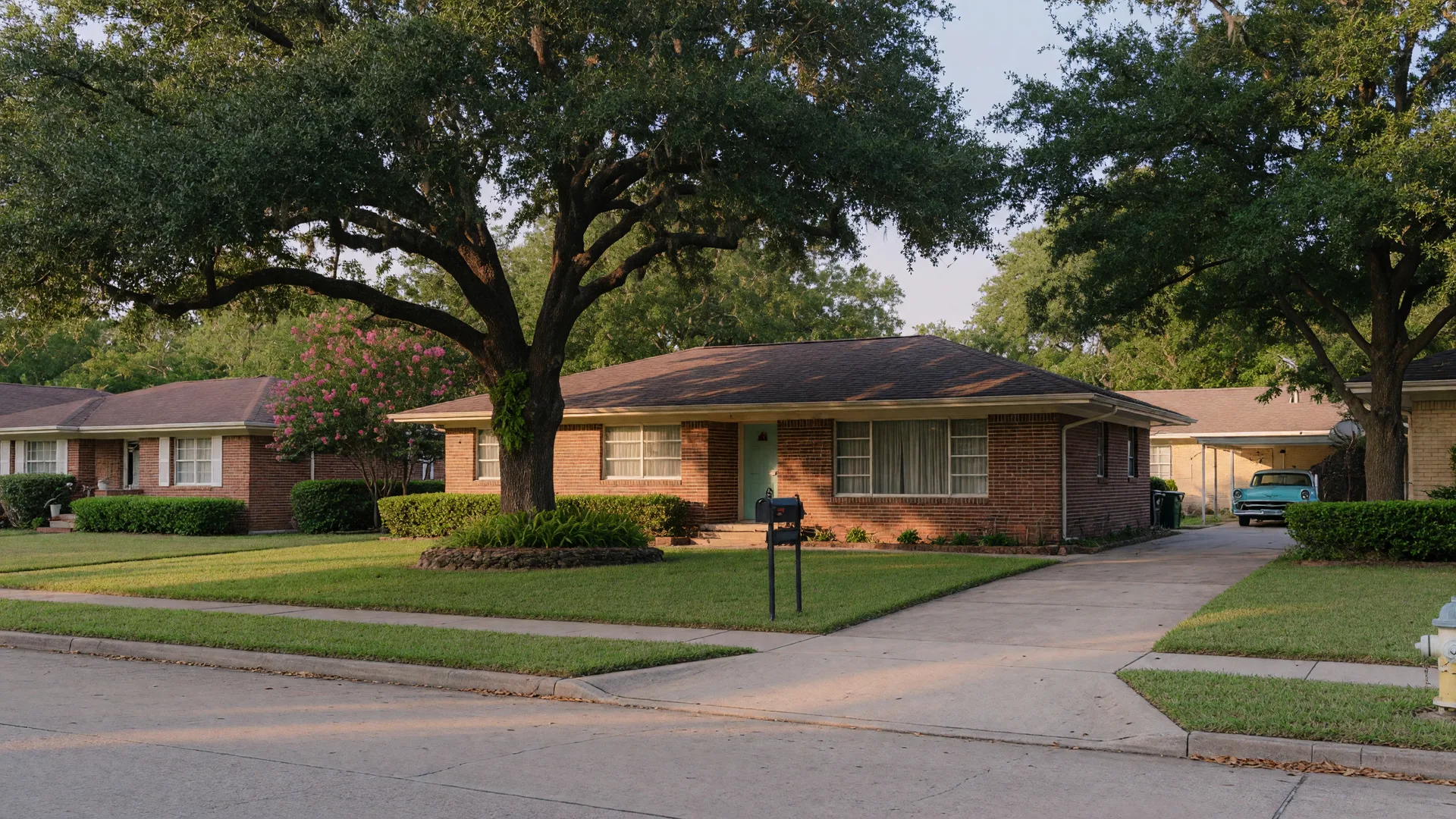 Classic Charm: A Guide to the Historic Architecture of Garden Oaks, Oak Forest & Timbergrove