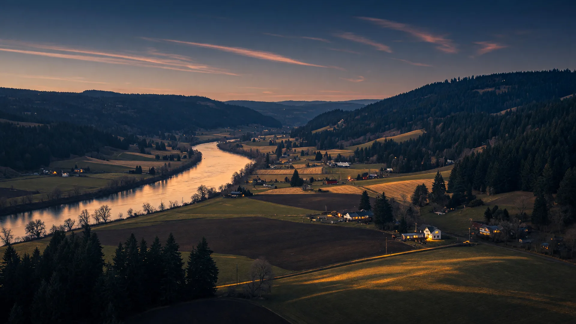Aerial view of the Willamette Valley near Eugene and Springfield at dusk
