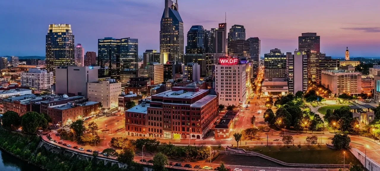 Downtown Nashville skyline at twilight