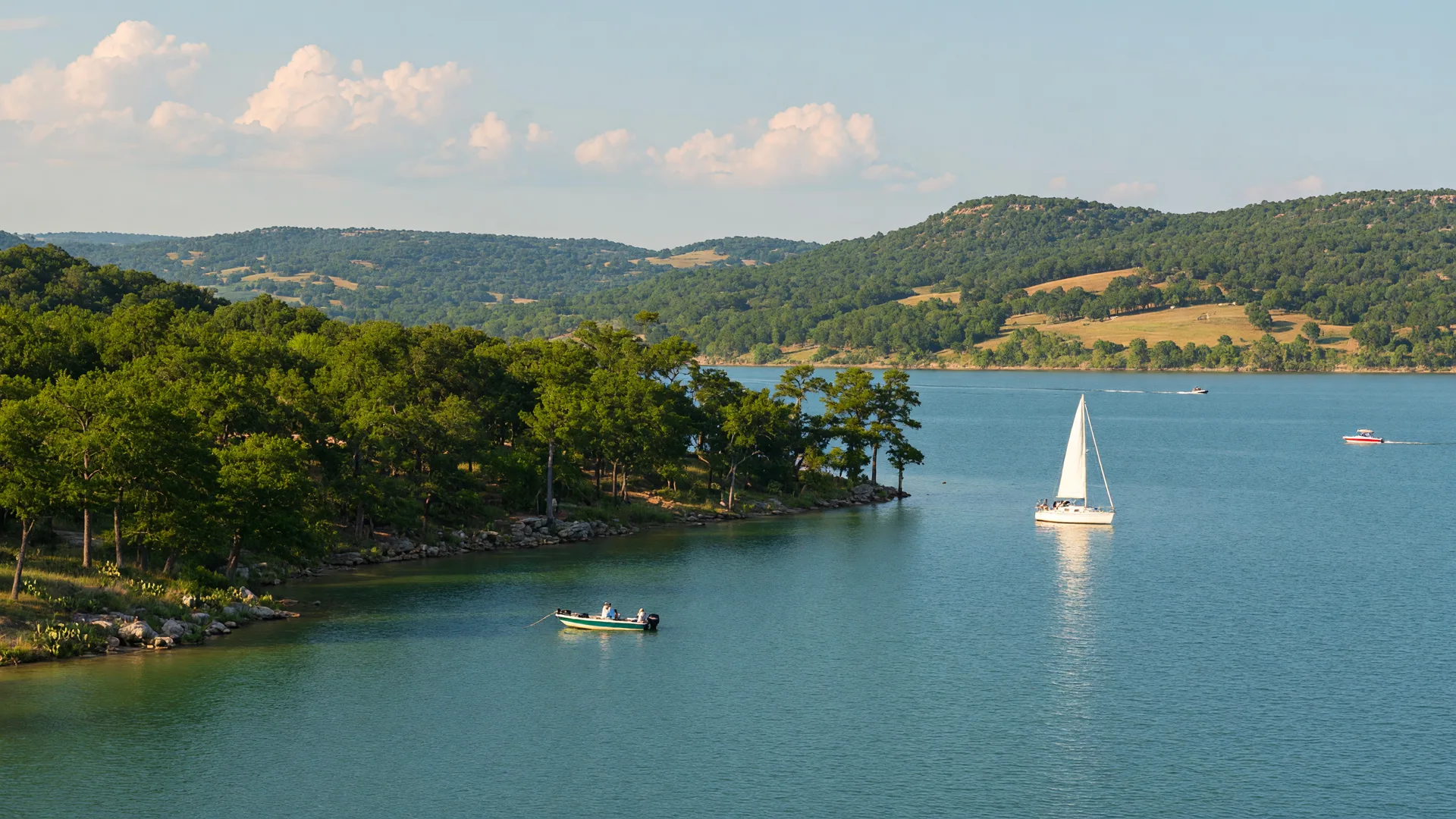 Lake Belton Central Texas waterfront with boats and wooded shoreline