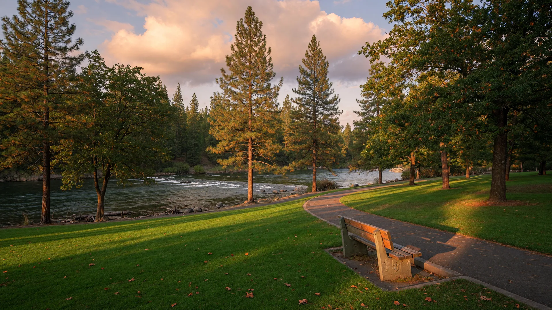 September in Grants Pass: Local Events, Fall Trails,and Golden Days on the Rogue