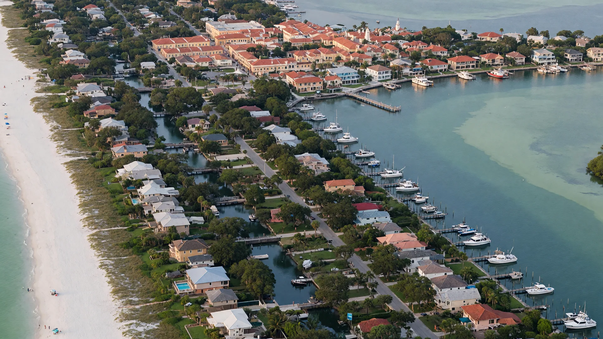 Sarasota vs. Venice vs. Nokomis: Choosing Your Gulf Coast Community