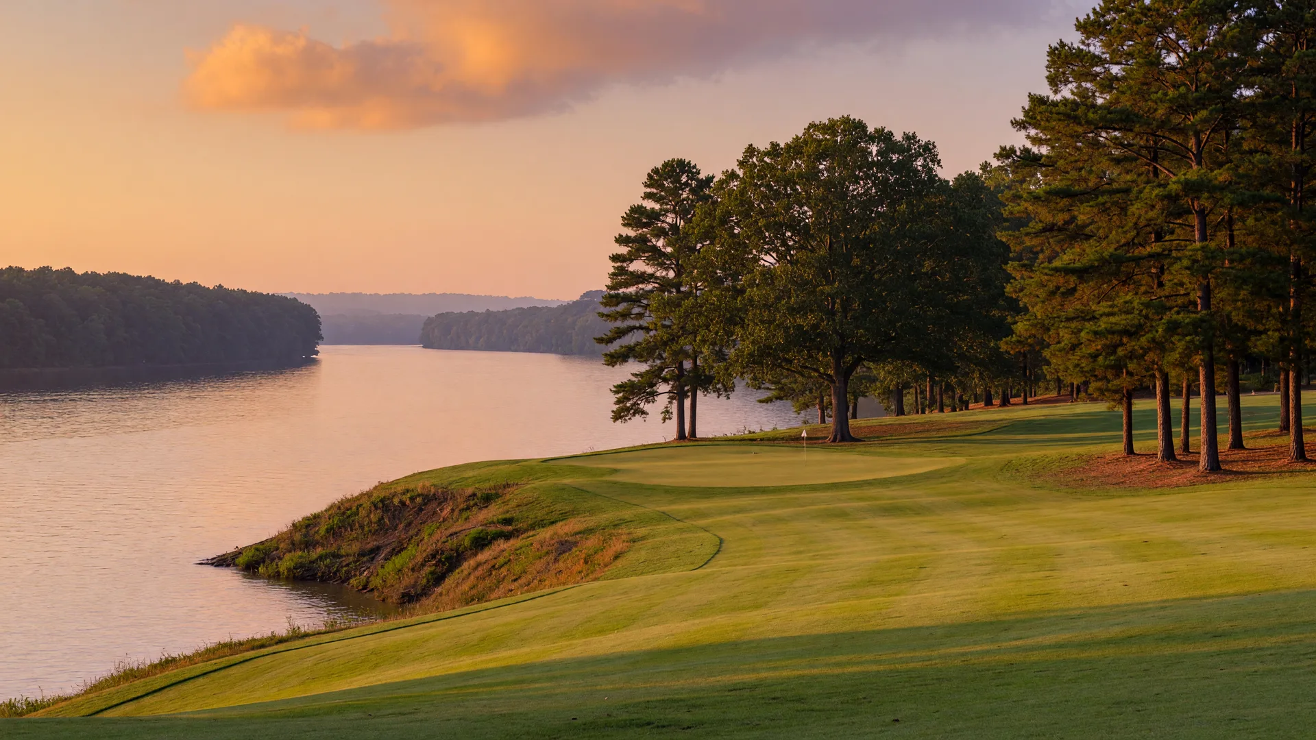 Living in Potomac Shores, VA: A Local Agent's Guide to Prince William County's Riverfront Golf Community