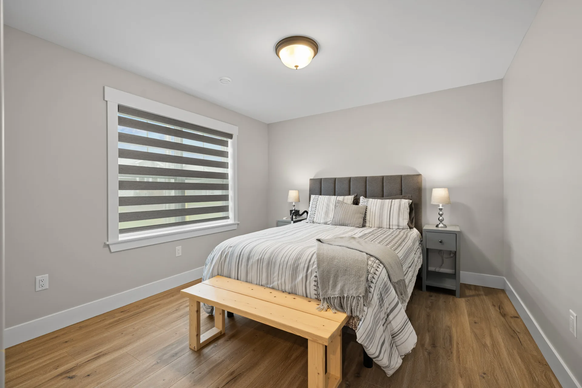 Secondary bedroom