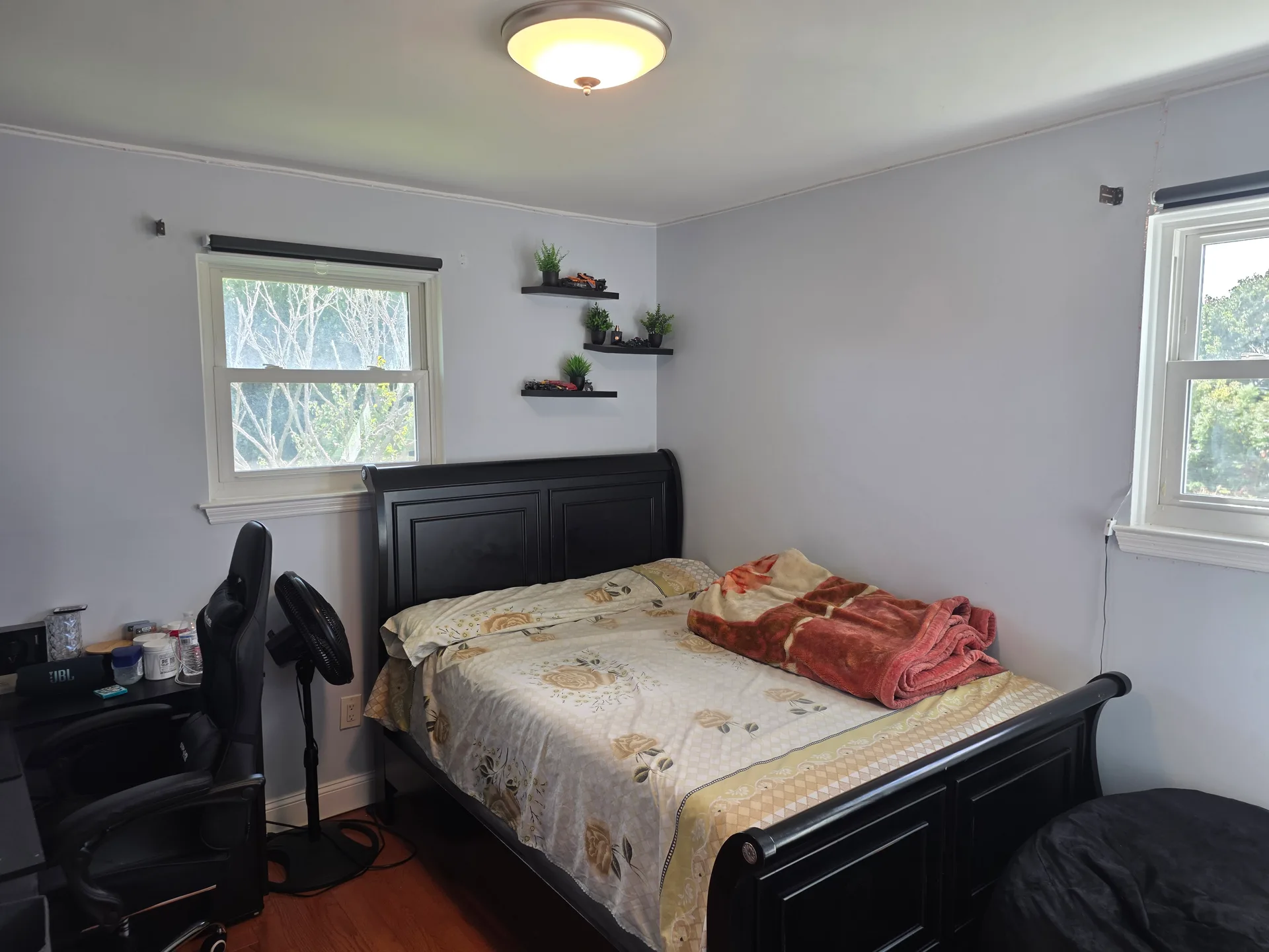 Secondary bedroom with natural light
