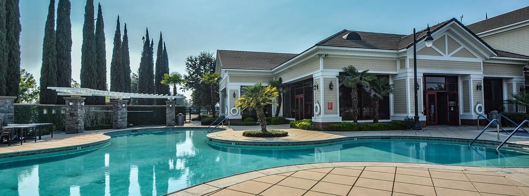 Lakeview Clubhouse and pool at Del Webb Woodbridge, the 55+ active-adult community in Manteca, California
