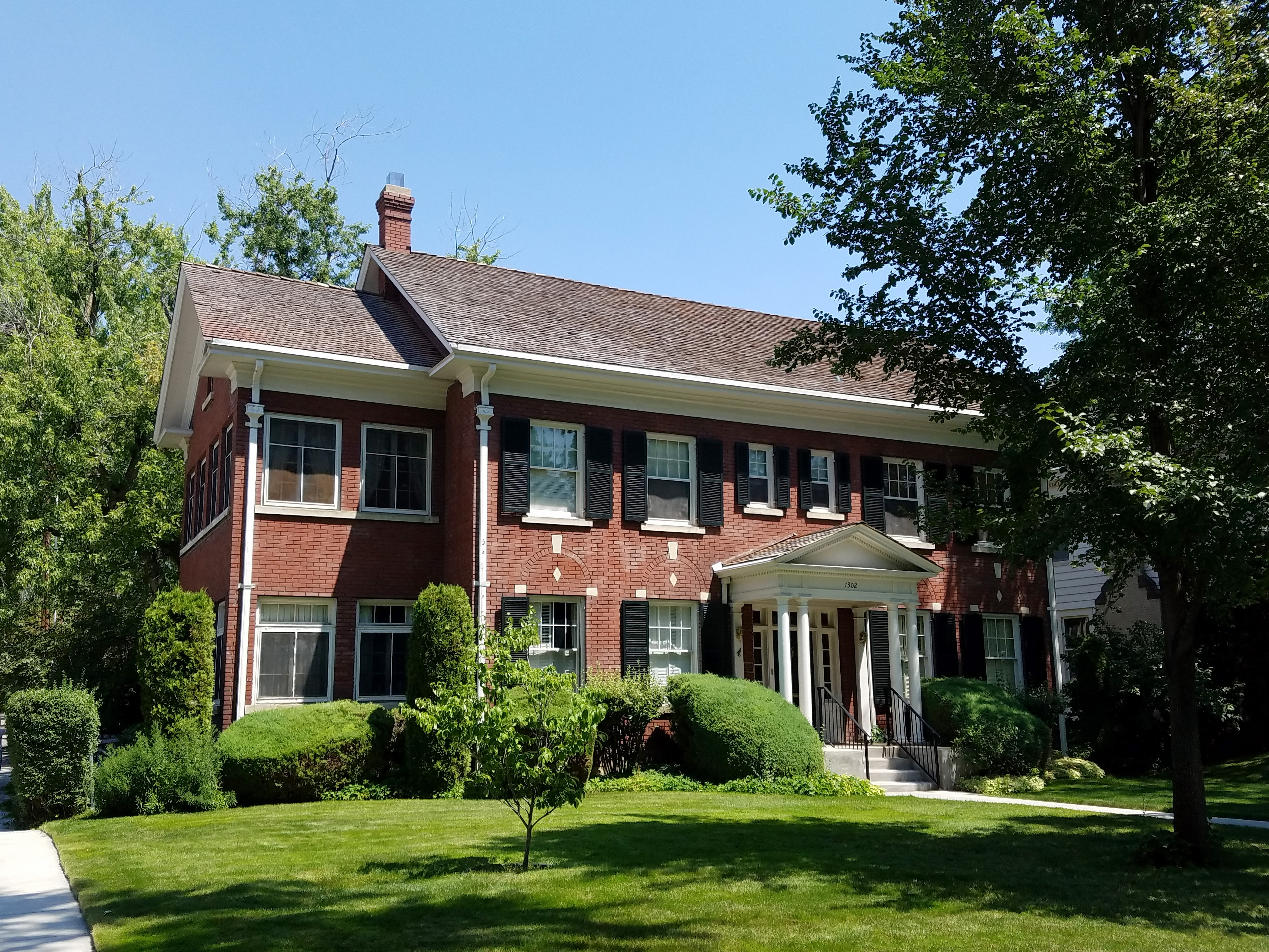 The Charles C. Cavanah House, a historic home on Warm Springs Avenue