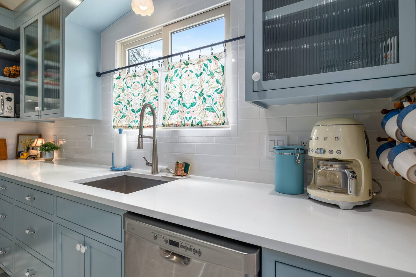Hummingbird House vacation rental photo 4