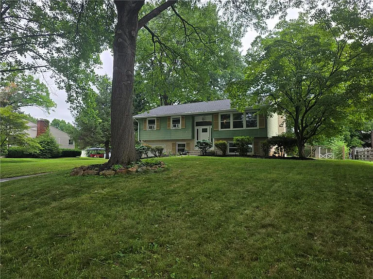 Recently sold home at 3650 Stephen Crane Ln in Bethlehem, PA