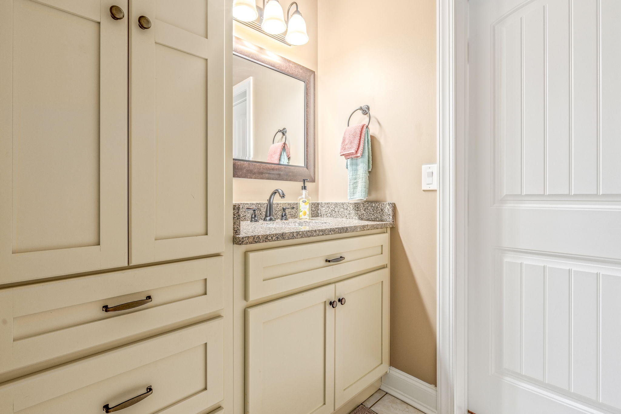 Guest bathroom with stylish tilework