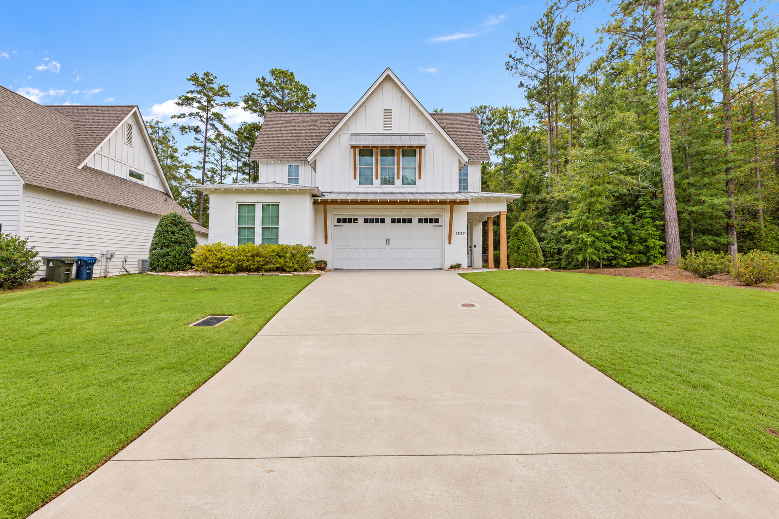 Modern farmhouse exterior at 1537 Dartmouth Dr, Auburn AL