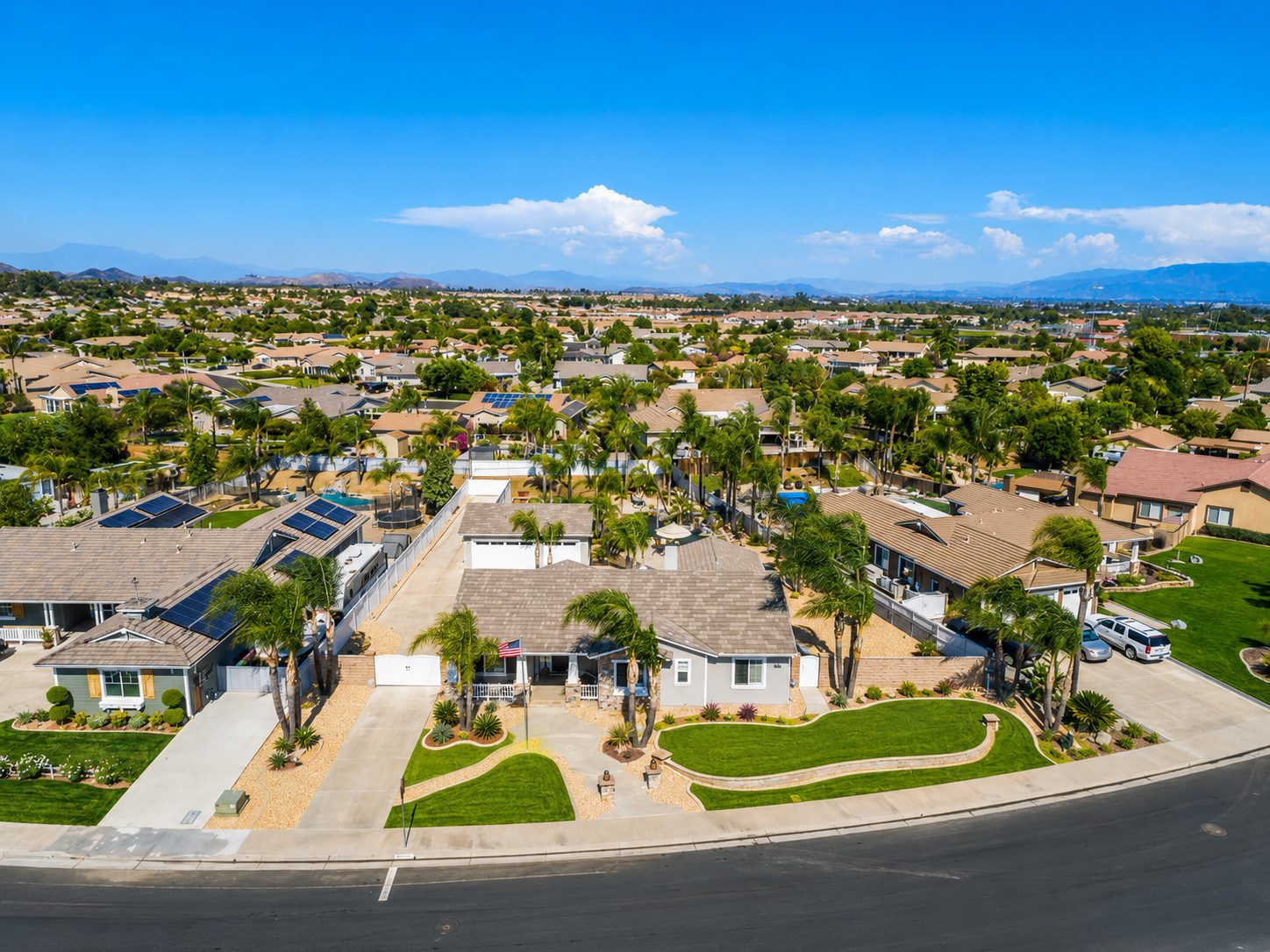 Spacious lot with open space in Murrieta Ranchos showing room for outdoor living and recreation