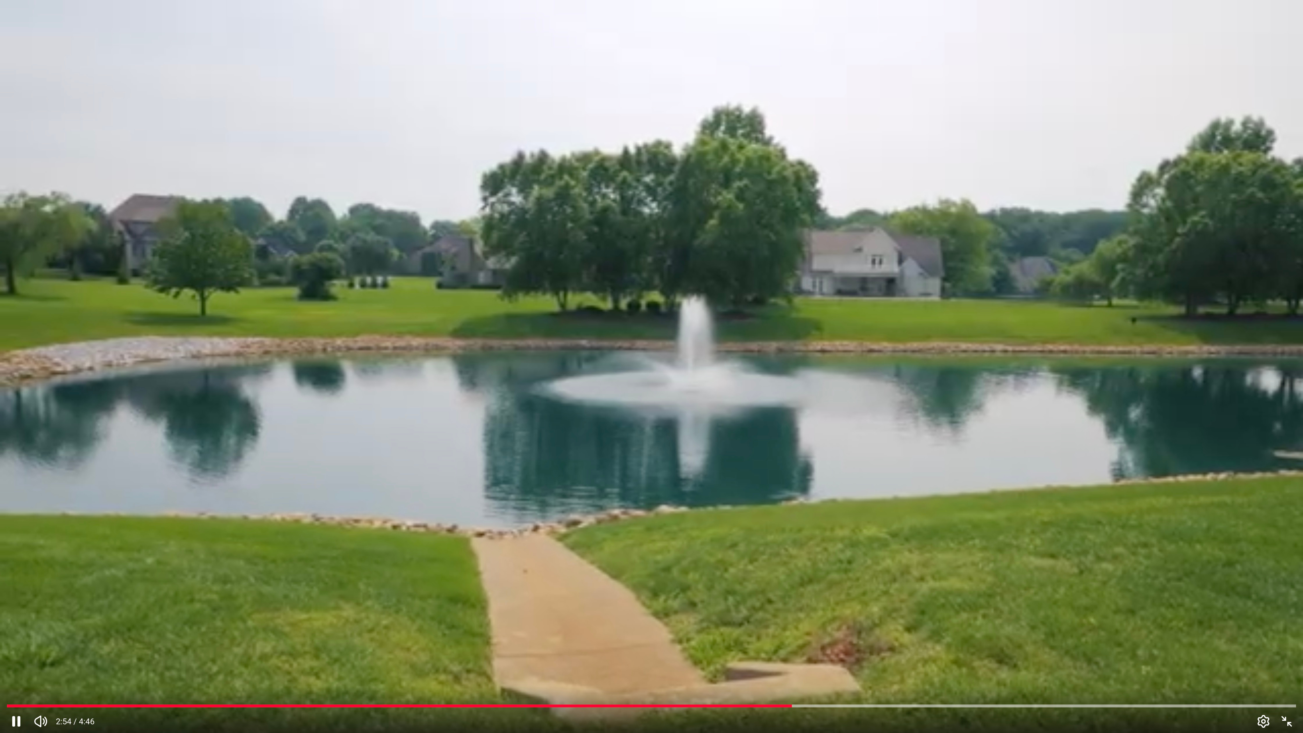 Homes and tree-lined streets in the Fountain Trace neighborhood in Bowling Green, Kentucky