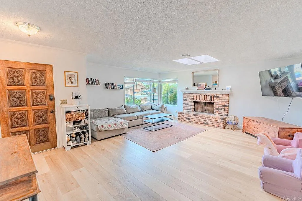 1165 E Ln, Imperial Beach, CA 91932, property photo 6 of 19