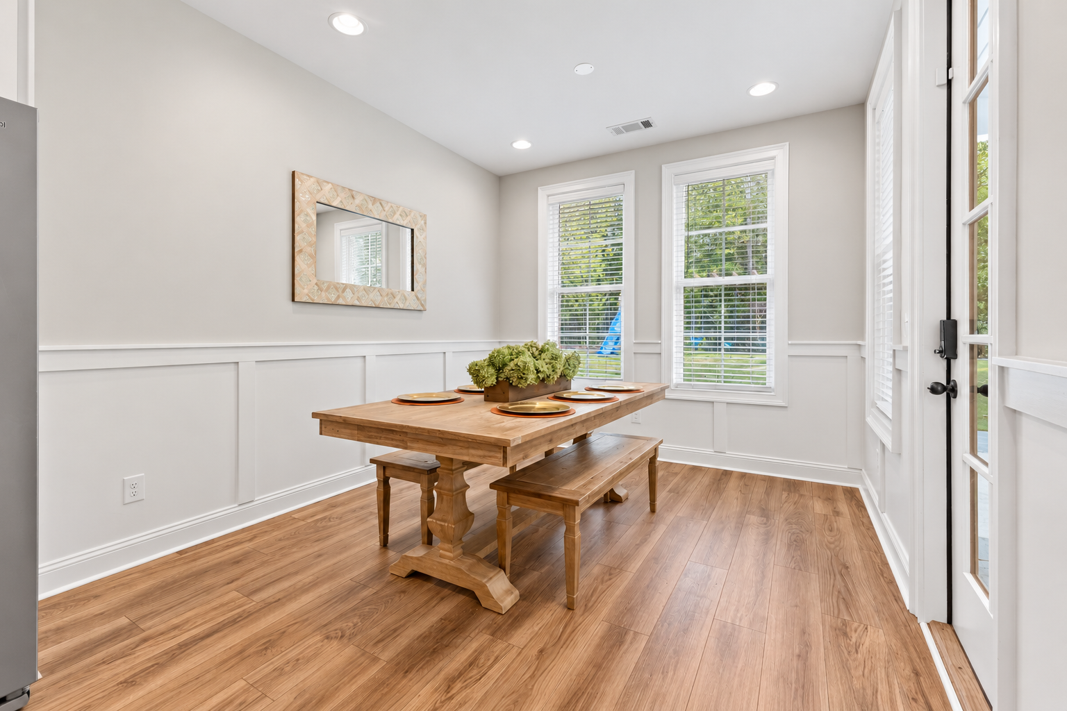 Bright rustic farmhouse dining nook at 1537 Dartmouth Dr, Auburn AL