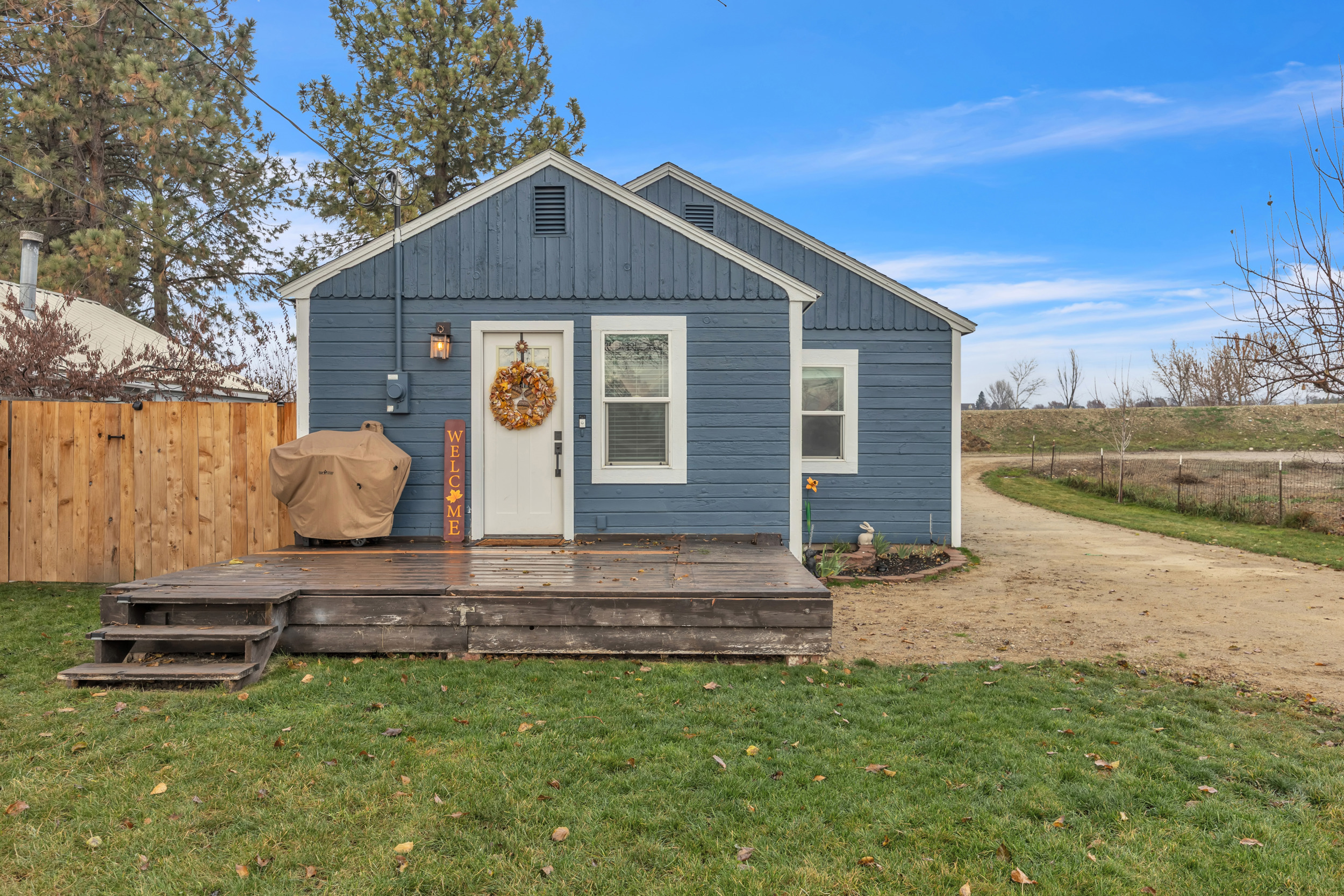 The cozy blue house on Riverside, a memorable sale for Misty Fisher