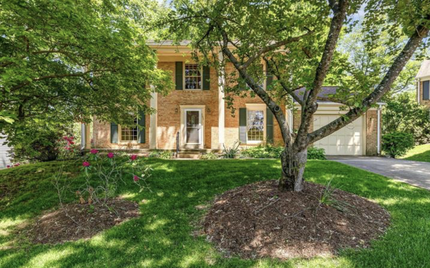 Home sold by GG Sfreddo at 705 Upham Pl NW, Vienna, VA 22180