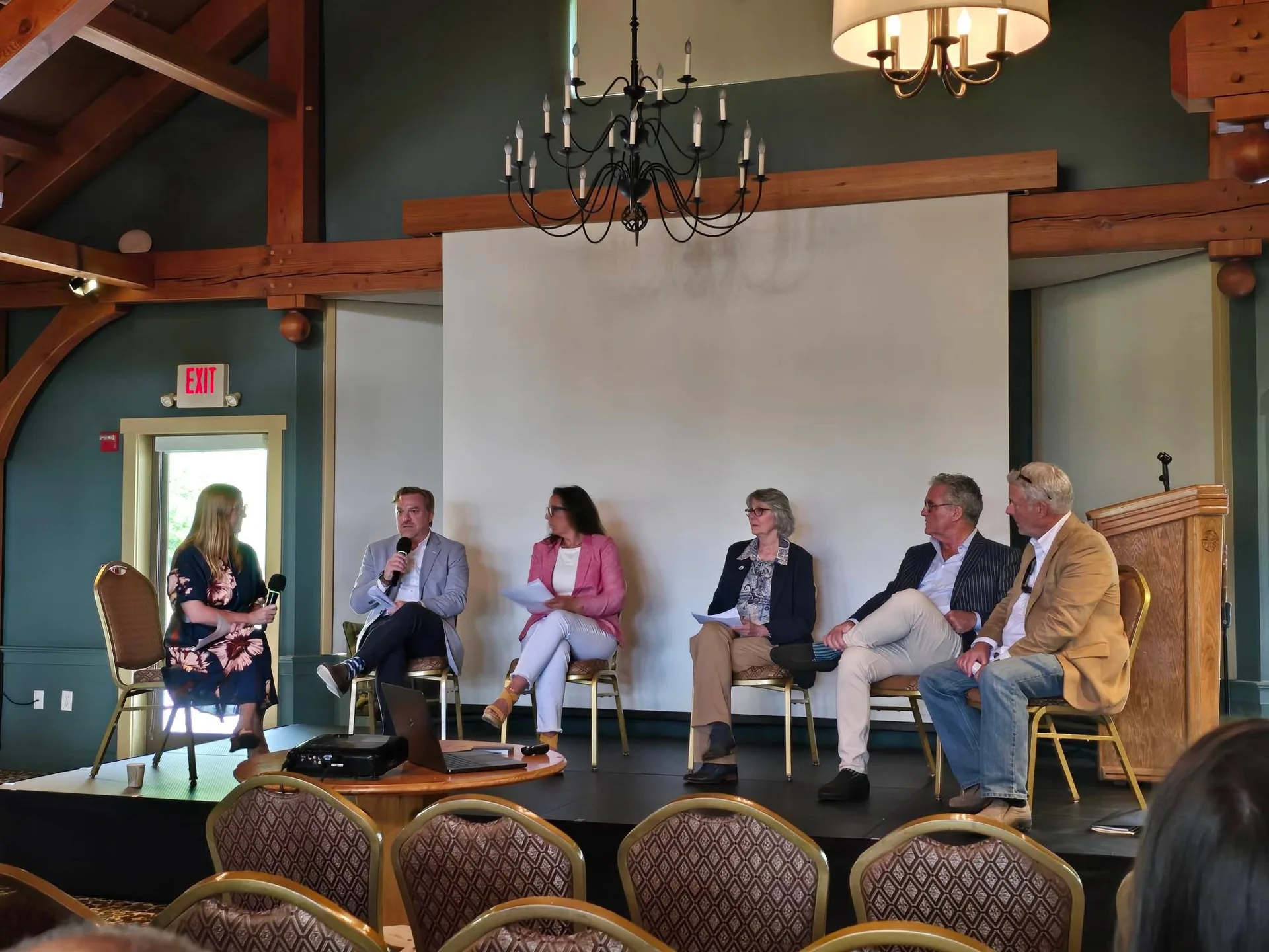 The panel discussion on luxury, mountain, and lake properties at the Agent Exchange in Stowe, Vermont