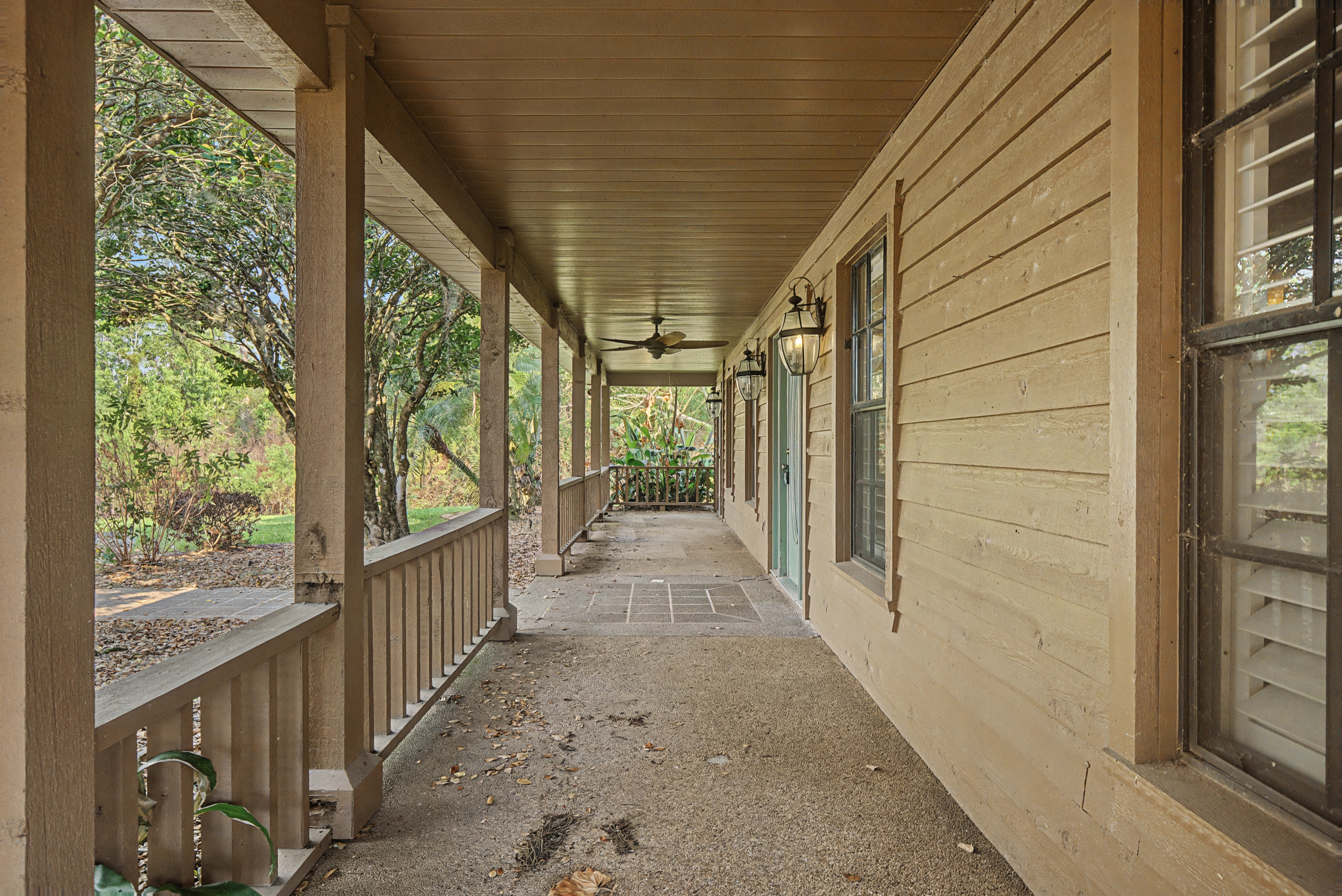 Current front porch at 665 Moon Ranch Road Sebring FL
