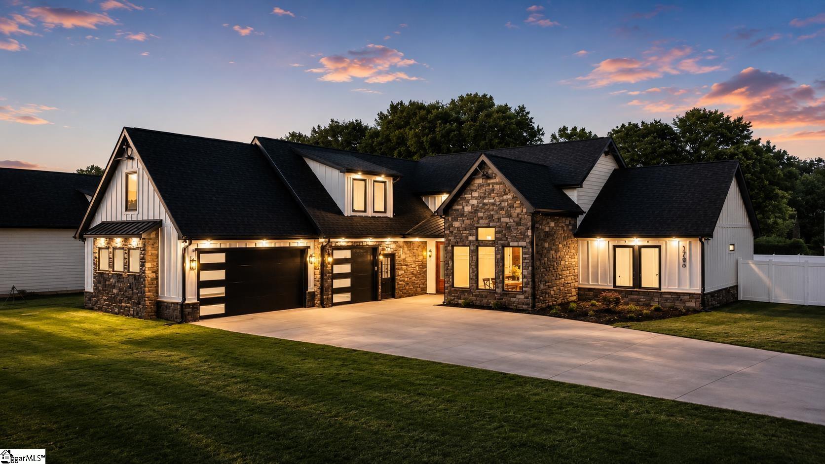 122 Joyful Ct home in Woodruff, SC 29388