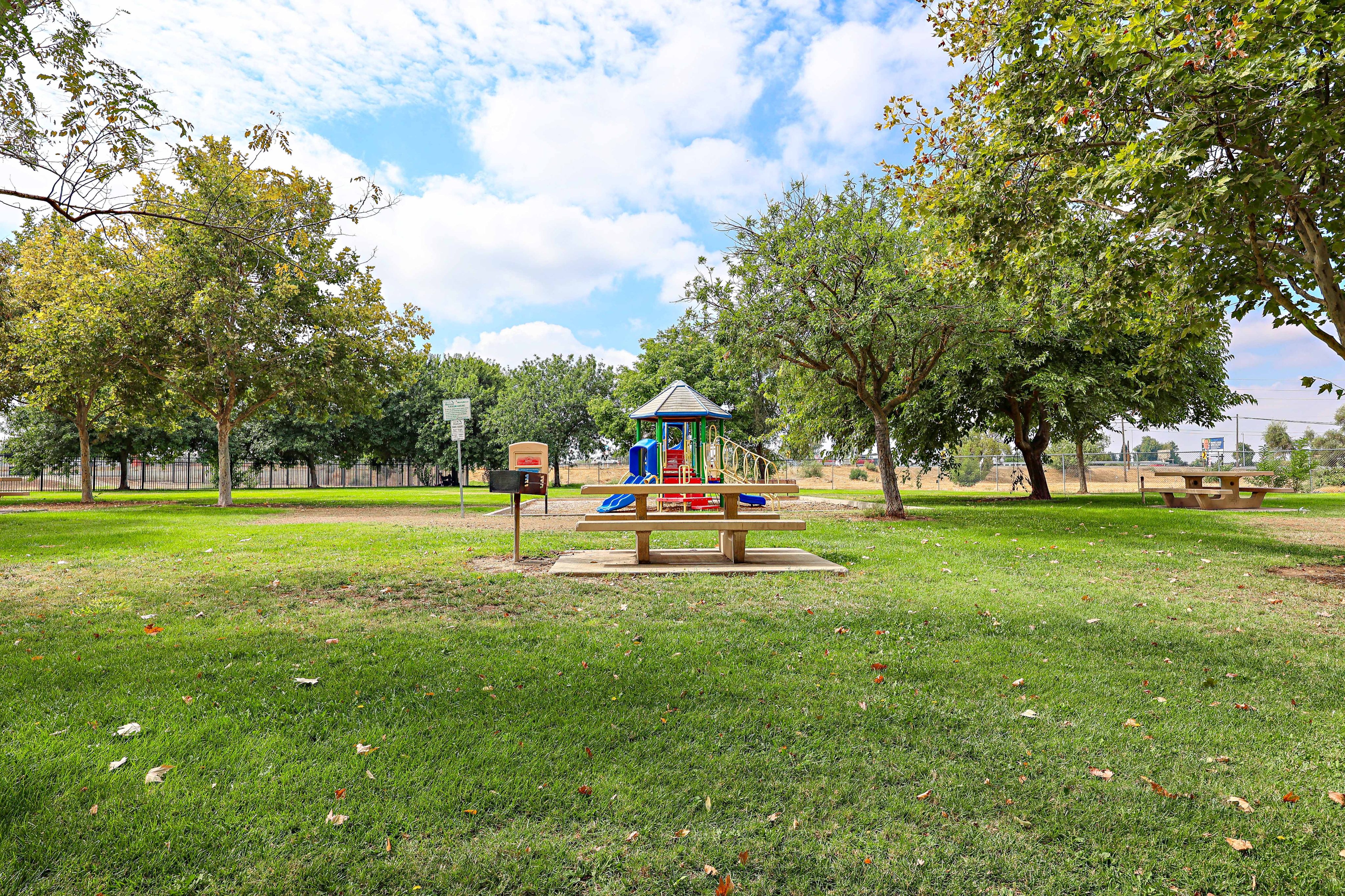 Nearby park with playground near the Bear Creek condo location