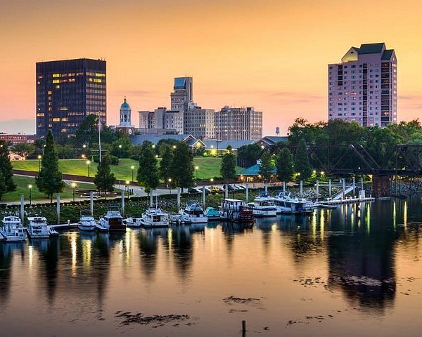 Savannah River flowing through Augusta, GA