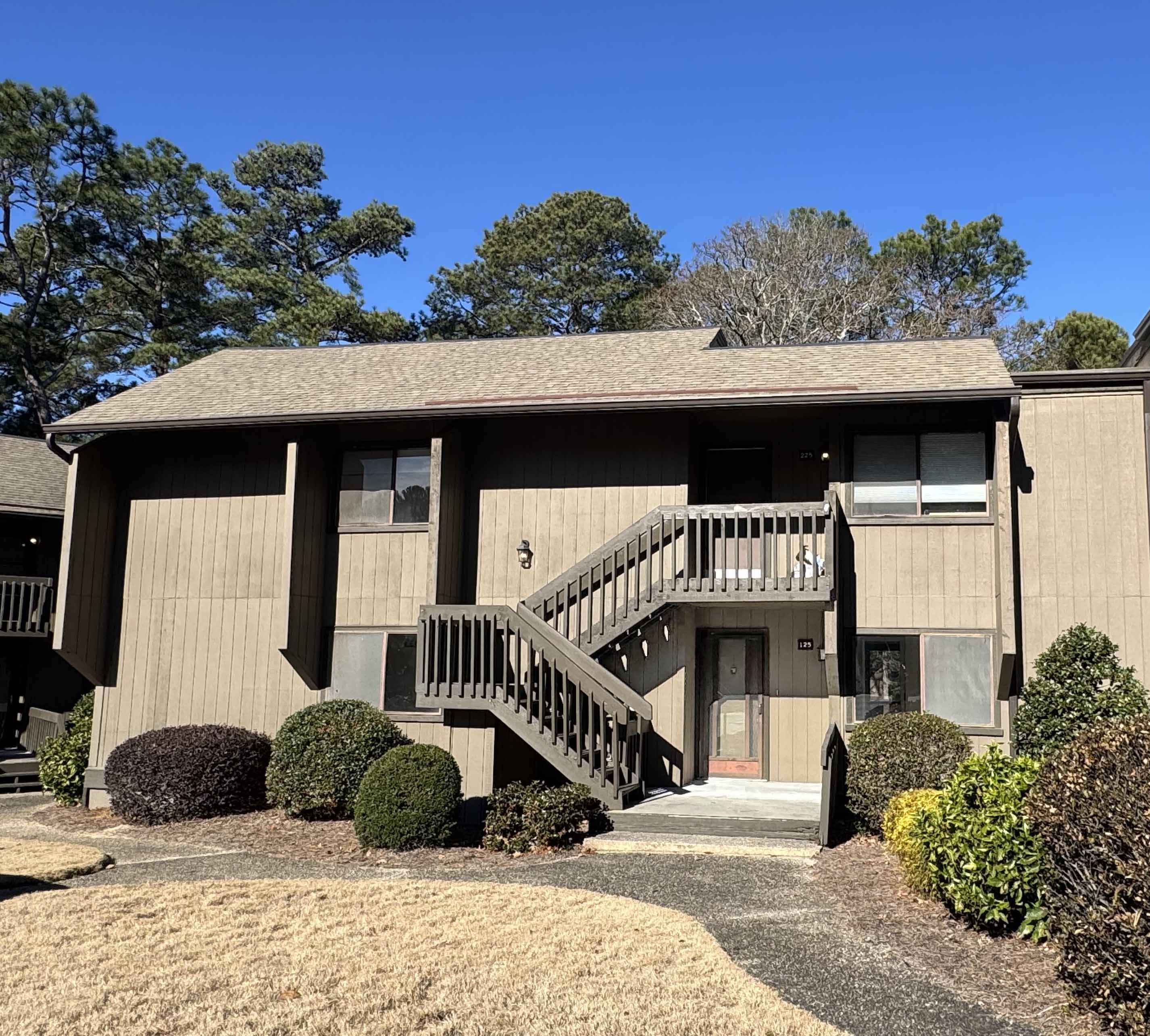 The 3-bedroom condo at 10 Pine Tree Rd #125 in Pinehurst, NC