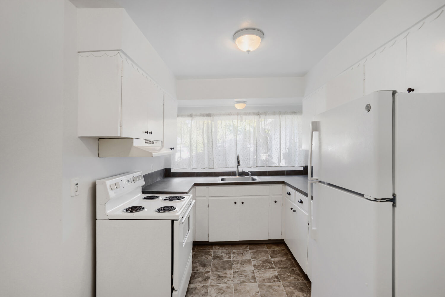 Photo 7 of 25 at 1147 SE 174th Ave, Portland, OR