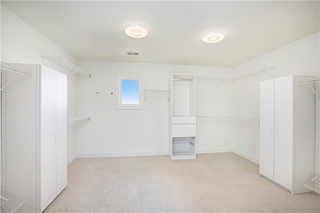 Walk-in closet