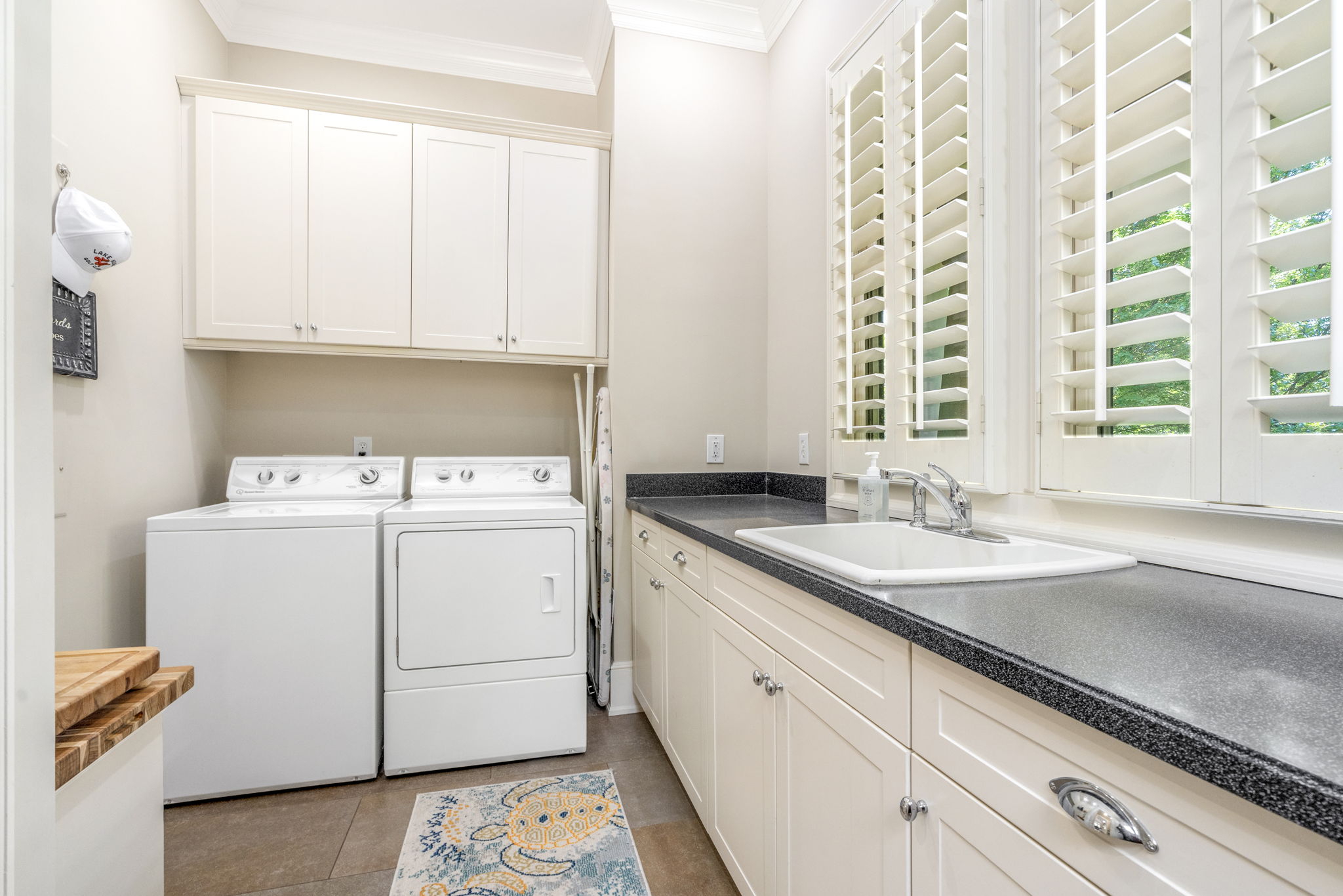 Laundry room with cabinetry